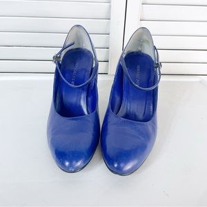 Vintage 90’s Newport News leather pumps